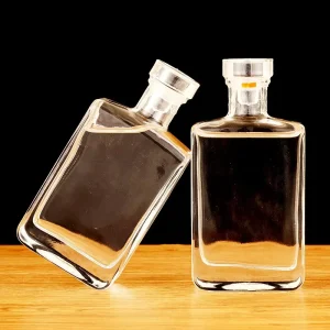 100ml 200ml 500ml Square Glass Bottles for Wine Tea Beverage and Whisky with Cork