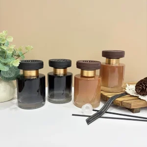150ml Thick-Bottom Cylindrical Gradient Black and Brown Glass Fragrance Bottle with Diffuser Cap for Car Air Freshener