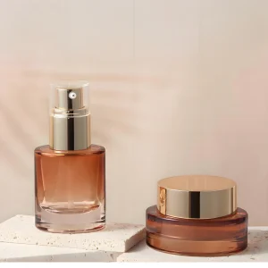 30ml Glass Cosmetic Packaging Bottle with Fine Spray Pump for Foundation Toner Lotion and Cream