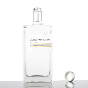 500ml Square Thickened Crystal Glass Liquor Bottle with Sprayer, Matte Finish