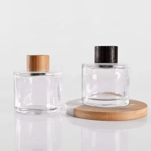 50ml Round Glass Aromatherapy Diffuser Container Empty Perfume Bottles Wooden Cap Classic Style Screw Seal Packaging