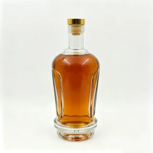700ml Clear Glass XO Bottle with Gold Cap, Cork Seal, Engraving, and Decal Surface for Whisky or Brandy