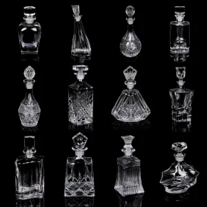 750ml Clear Crystal Glass Whisky Decanter with Engraved Design