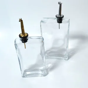 750ml Square Glass Oil Bottle with Easy-Pour Spout for Kitchen Sauce