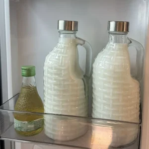 Airtight Clear Glass Bottle 500ml with Handle and Screen Printing for Tequila and Juice