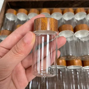 Borosilicate Glass Storage Bottle with Wood Grain Cap for Chocolate Storage