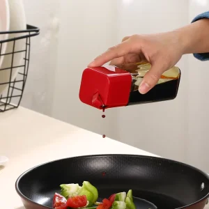 China Mingle Patent Auto Flip Kitchen Sauce Oil Vinegar Glass Bottle Dispenser for Cooking
