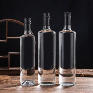 Clear Glass Beverage Bottle with Secure Lid for Water, Juice, Soda, and Alcoholic Drinks