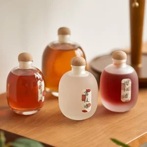 Clear or Frosted Empty Fruit Wine Glass Bottles 100ml 250ml 500ml for Wine, Liquor, Spirit, Vodka and Gin with Cork
