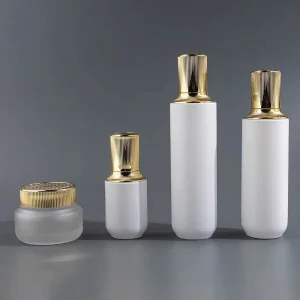 Cosmetic Set White 30ml 50ml 120ml 100ml Glass Bottle and Jar with Gold Pump Engraved Cap
