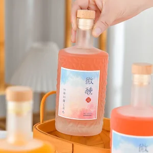 Custom 500ml Clear Frost Fruit Wine Glass Bottle Liquor Alcohol Spirit Glass Wine Bottle 16OZ Glass Drinking Bottle With Cork