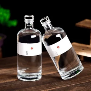 Custom 500ml Clear Glass Wine and Liquor Bottle for Vodka, Brandy and Rum