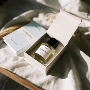 Custom Book Shape Cardboard Favor Packaging Box for Luxury Perfume Glass Bottle with Magnetic Closure