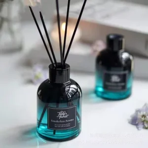 Custom Green Glass Fragrance and Reed Diffuser Bottle 100ml 150ml