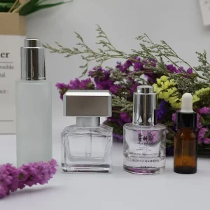 Custom Printed Cosmetic Bottles Glass Jars & Gift Boxes with UV Gold Stamping & Embossing Skincare Essential Oil Bottles