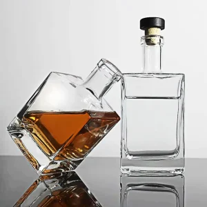 Custom Square Super Flint Glass Bottle with Cork 500ml 700ml 750ml for Liquor Whisky Rum Gin Tequila Spirits Vodka