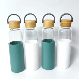 Customizable 600ml Glass Juice Beverage Coffee Bottle with Leak-Proof Silicone Sleeve
