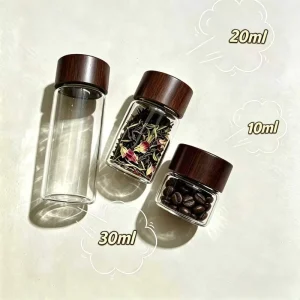 Empty 10ml 20ml 30ml Round Borosilicate Glass Storage Jar With Wooden Lid For Coffee Beans and Tea Leaves