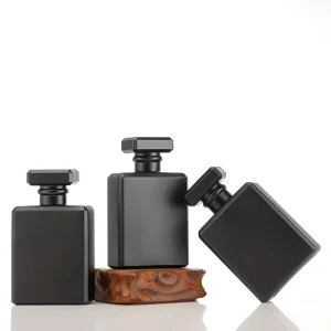 Empty Square Transparent OEM Glass 50 ml Perfume Bottle with Gift Box Pump Sprayer
