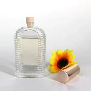 FENGJUN clear Transparent Unique Novelty Vintage Style Empty Package Oblate Embossed Surface square Shape Luxury Pump Sprayer
