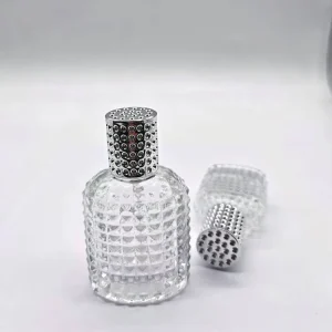 Factory 30ml Pineapple-Shaped Perfume Glass Bottle with Spray and Cap