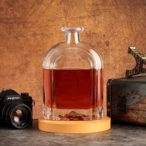 Factory Hot Selling 500ml High Grade Crystal White Glass Cork Sealed Unique Square Arc Body Mountain Bottom Empty Spirit Bottle