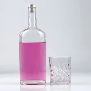 Flat-Shaped Glass Bottle 700ml with Cork for Vodka Whisky Brandy and Liquor