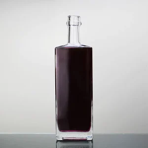 Glass Bottles for Spirits Liquor Vodka 250ml 500ml 750ml 1L Cork Sealing for Tequila