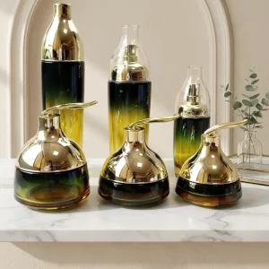 Glass Cosmetic Bottle for Serum and Lotion Packaging