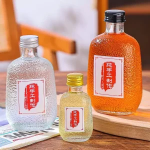 Hammered Glass Liquor Bottle 150ml 250ml 350ml with Custom Logo Screw Cap for Fruit Wine Juice Beverage