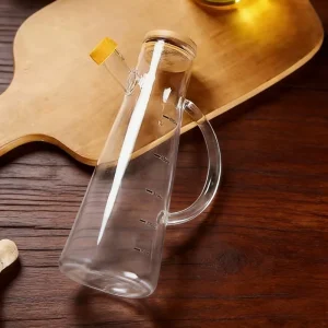 Hand-Blown Food-Grade High-Borosilicate Glass Oil and Vinegar Seasoning Bottle with Handle and Bamboo Lid