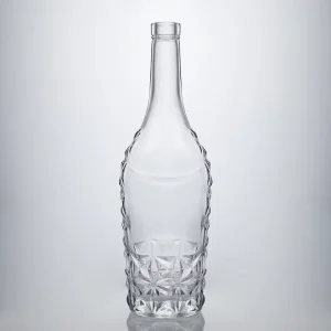 Hand-Cut Crystal Effect Glass Bottle for Liquor and Wine, Reusable