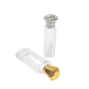 High Quality 30ml 50ml Unique Shaped Custom Logo Luxury Square Fragrance Packaging Glass Perfume Bottles with Sprayer