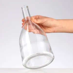 High Quality 700ml Liquor Liqueur Whiskey Vodka Glass Bottles with Crown Cap Lid Flat Shape Sealing Type