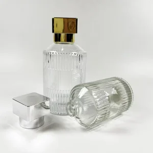 High Quality Unique 30ml Perfume Glass Bottle with Pump Sprayer and Customized Box Packaging