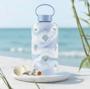 Hot Selling Quality Multi Purpose Borosilicate Glass Drink Bottle with Protective Silicone Cover for Sports Travel Fitness