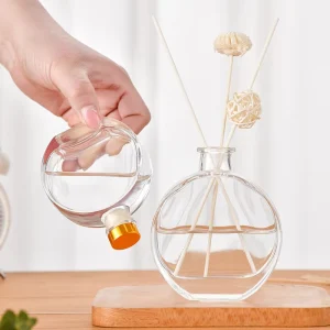 In-Stock Flat Glass Aromatherapy Bottles 50ml-200ml with Empty Screw Cap for Reed Diffuser Home Fragrance