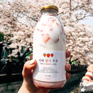 Korean Hot Sell Juice Bottle Beverage Glass Bottle Coffee Cold DrinK Take away Juice Glass Bottle