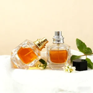 Luxury Empty 30ml 50ml 100ml Fragrance Containers Clear Glass Perfume Bottles with Gold Silver Spray Cap