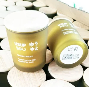Miniso USUPSO Custom logo Retail Chain Store Supply Home Decoration Luxury Scented Soy Wax Glass Jar Candle with Wood Lid