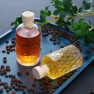 New Design 200ml Clear Special Embossing Cylinder Glass Bottle Custom Beverage Juice Liquor Bottle Container with Wooden Stopper
