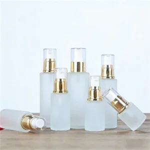 New Hot Selling 30ml Matte Black Light Proof Glass Lotion Bottle Press Spray Pump Serum Essence Bottle with Double Layer Cap