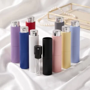ODM 5ml Plastic Perfume Refill Bottle with Pump Sprayer, Mini Spray Atomizer, UV Printing and Cosmetic Packaging