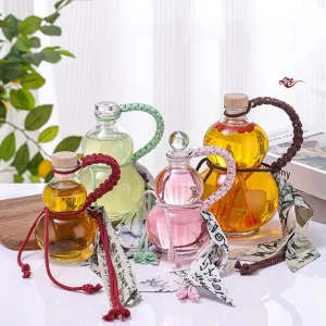 Portable Gourd Glass Bottle for Cold Drinks, Juice, and Fruit Wine with Cork, Lanyard, and Screen Printing