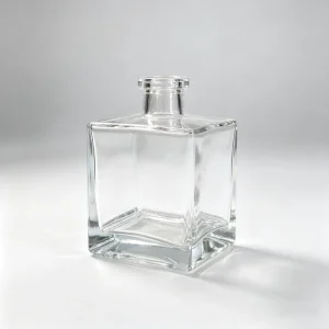 Professional Customized 680g 500ml Empty Square Glass Bottle with Cork Stopper