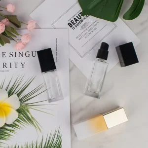 Recyclable 30ml Glass Foundation Bottle with Pump for Skincare Cosmetic Packaging
