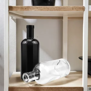 Round Empty Black 700ml Glass Bottle with Cork for Whisky, Vodka, and Brandy