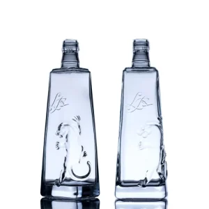 Screw Top clear square Shaped Liquor Glass Bottle 750ml