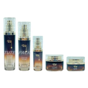 Skincare Glass Bottle Packaging Set Essence Bottle Cream Jars for Skin Care Cosmetic Packaging Set Luxury square Glass Bottle