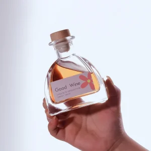Small Crystal Glass Wine Bottle Set for Liquor Whisky and Beverages
